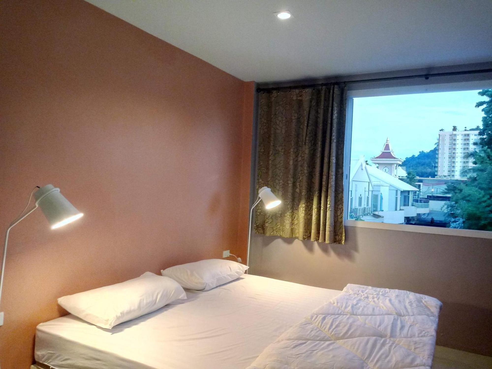 In Phuket House Hotel Exterior foto
