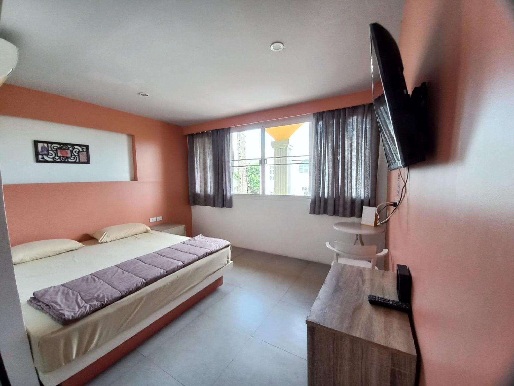 In Phuket House Hotel Exterior foto