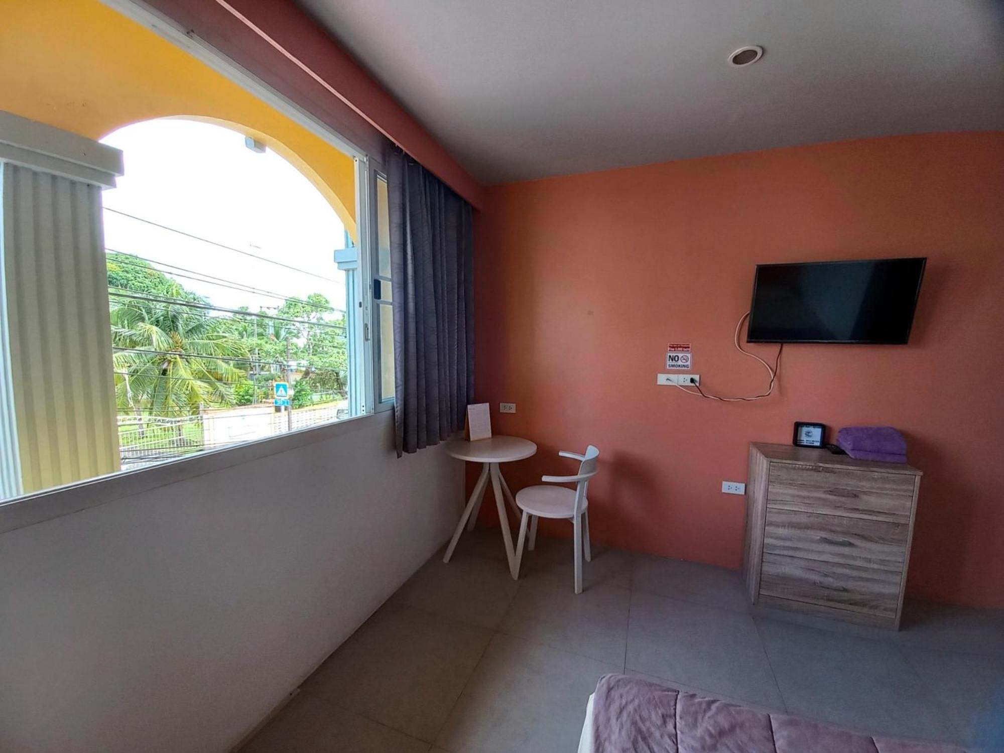 In Phuket House Hotel Exterior foto