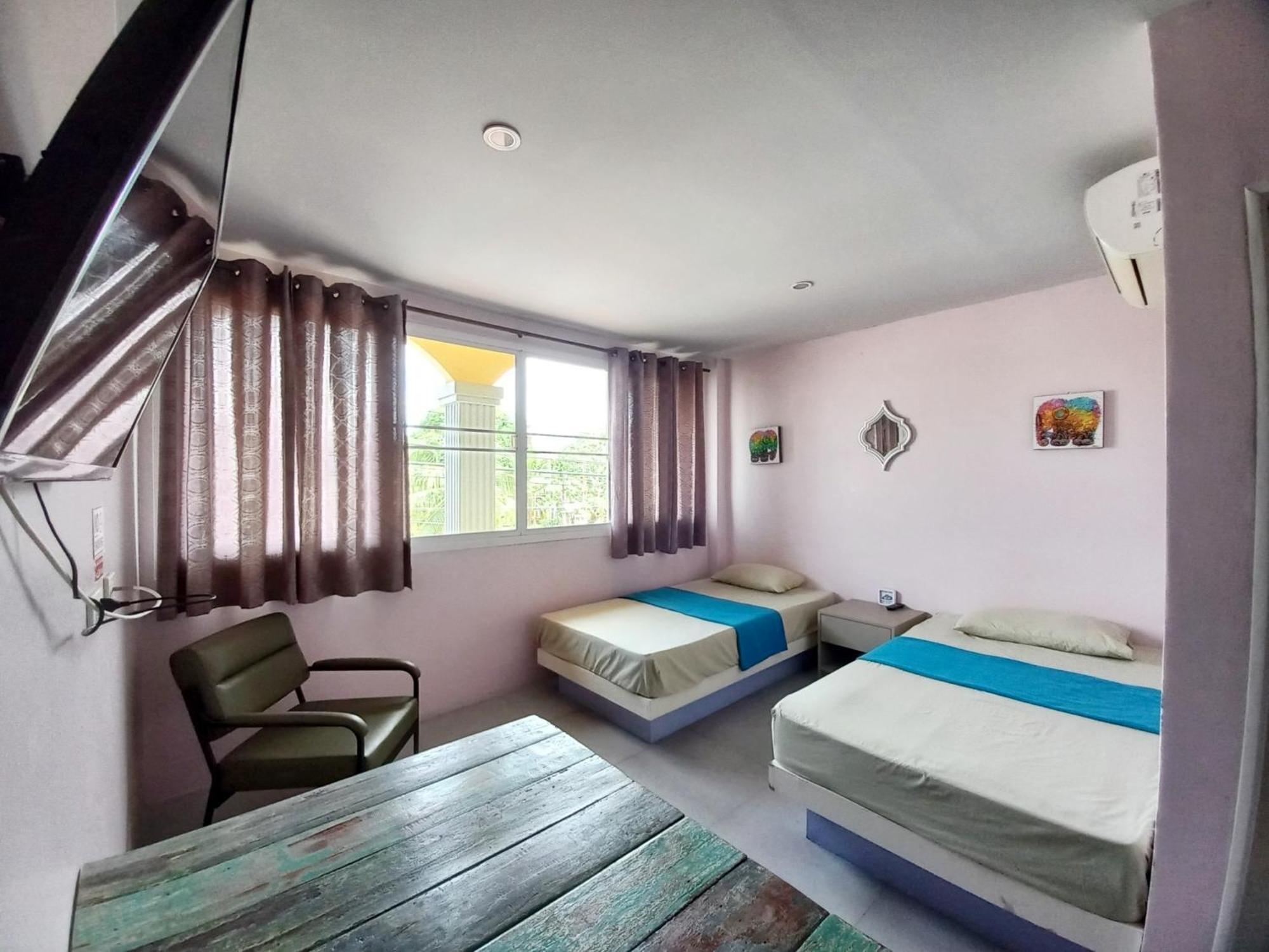 In Phuket House Hotel Exterior foto