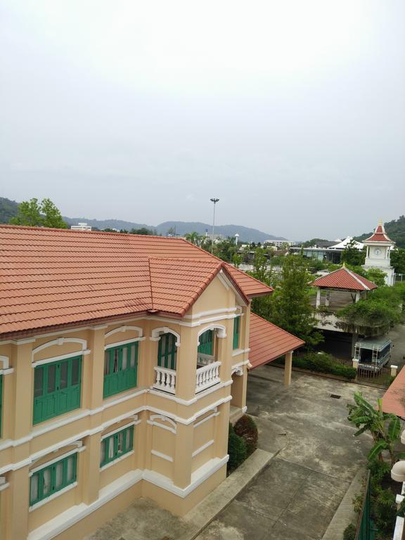 In Phuket House Hotel Exterior foto